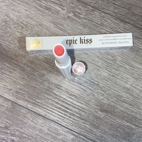 KVD Epic Kiss Lipstick in the shade “The Female Gaze” - Picture 2 of 4